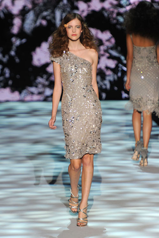 Illustration for article titled Badgley Mischka's Collection Is Perfect...If You're A Society Bride Or YSL Muse, That Is.